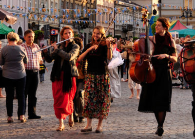 Muzycy na rynku miasta